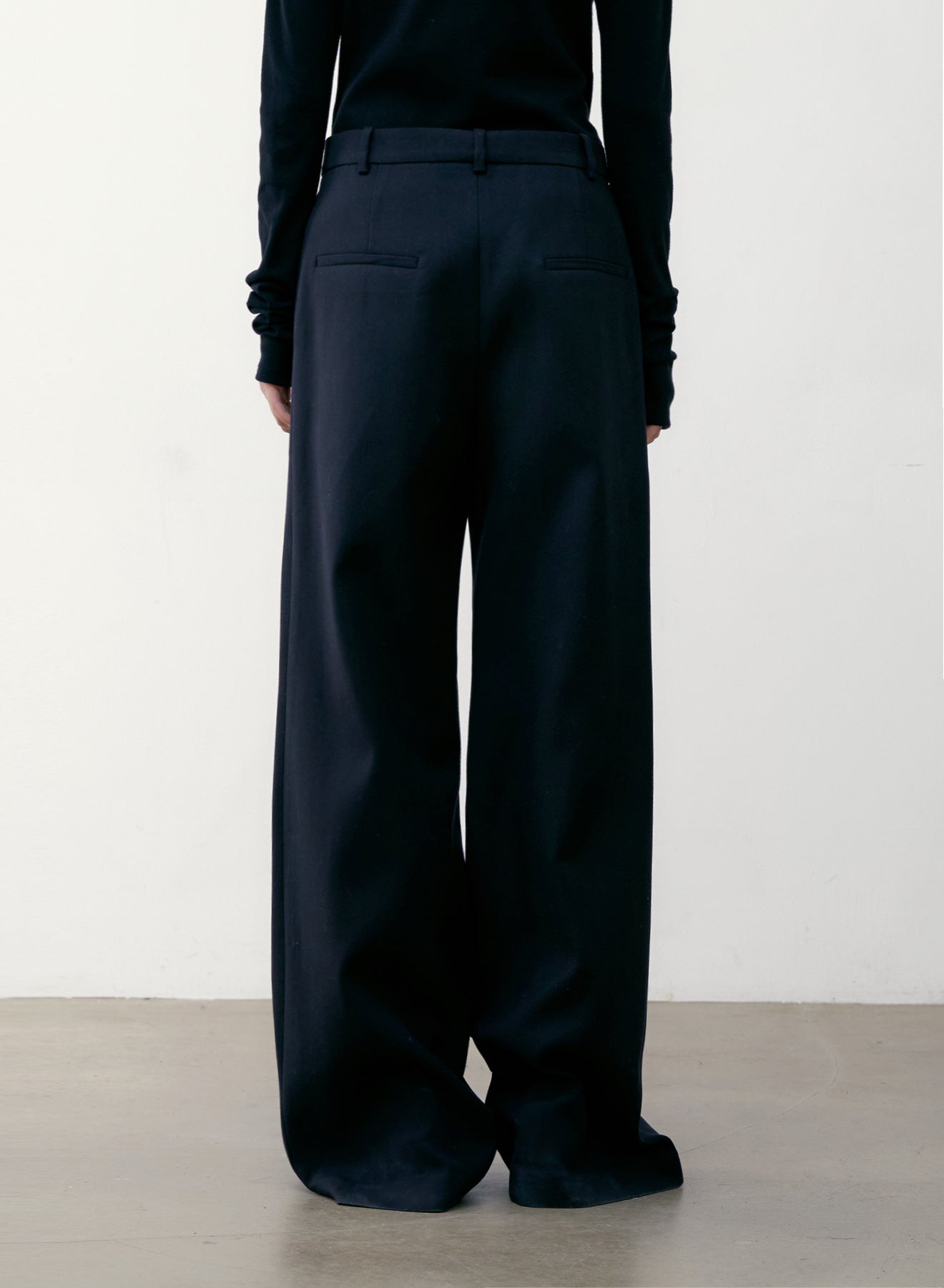 LOW CLASSIC WIDE WOOL TROUSER - BLACK