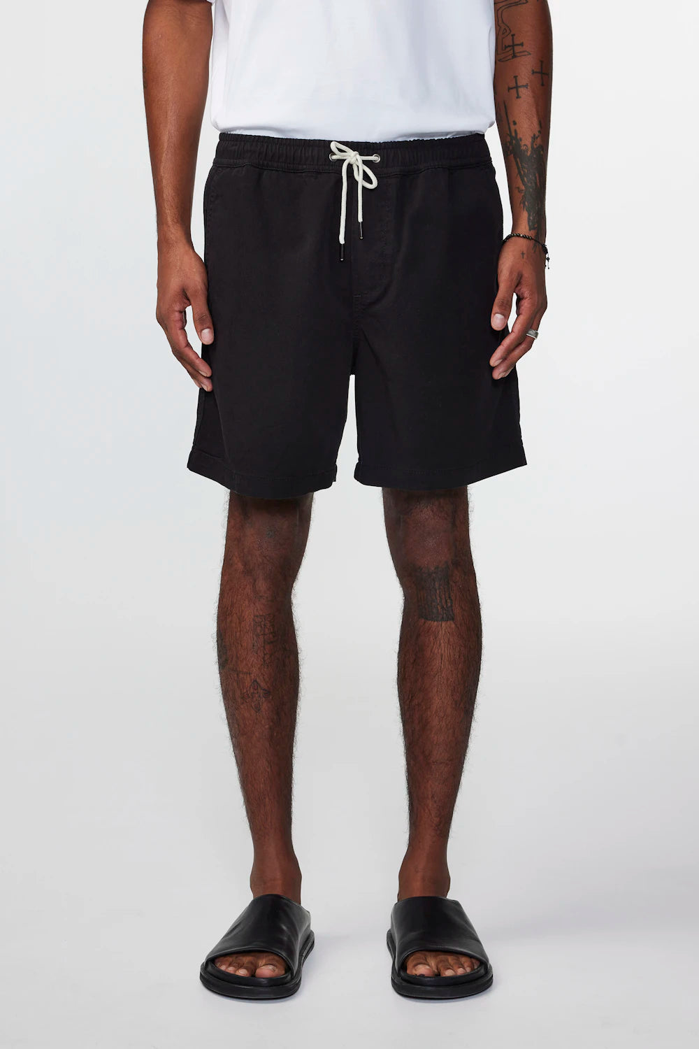 NN07 GREGOR DRAWSTRING SHORTS - BLACK