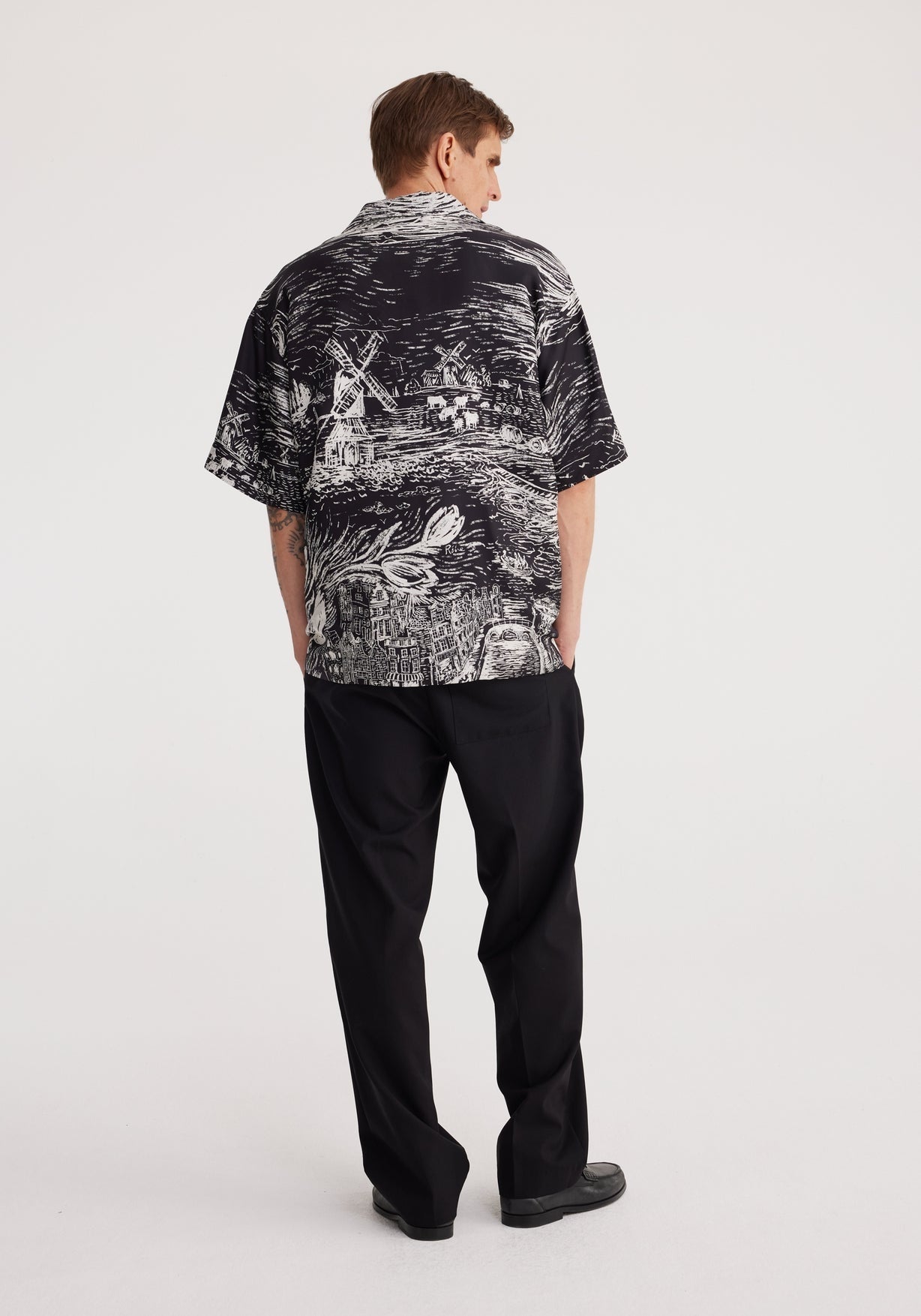 RÓHE MEN OVERSIZED CAMP COLLAR SS SILK SHIRT - HOLLAND PRINT