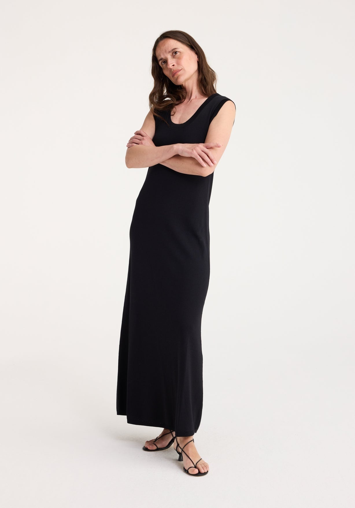 RÓHE SCOOP NECK KNITTED DRESS - BLACK