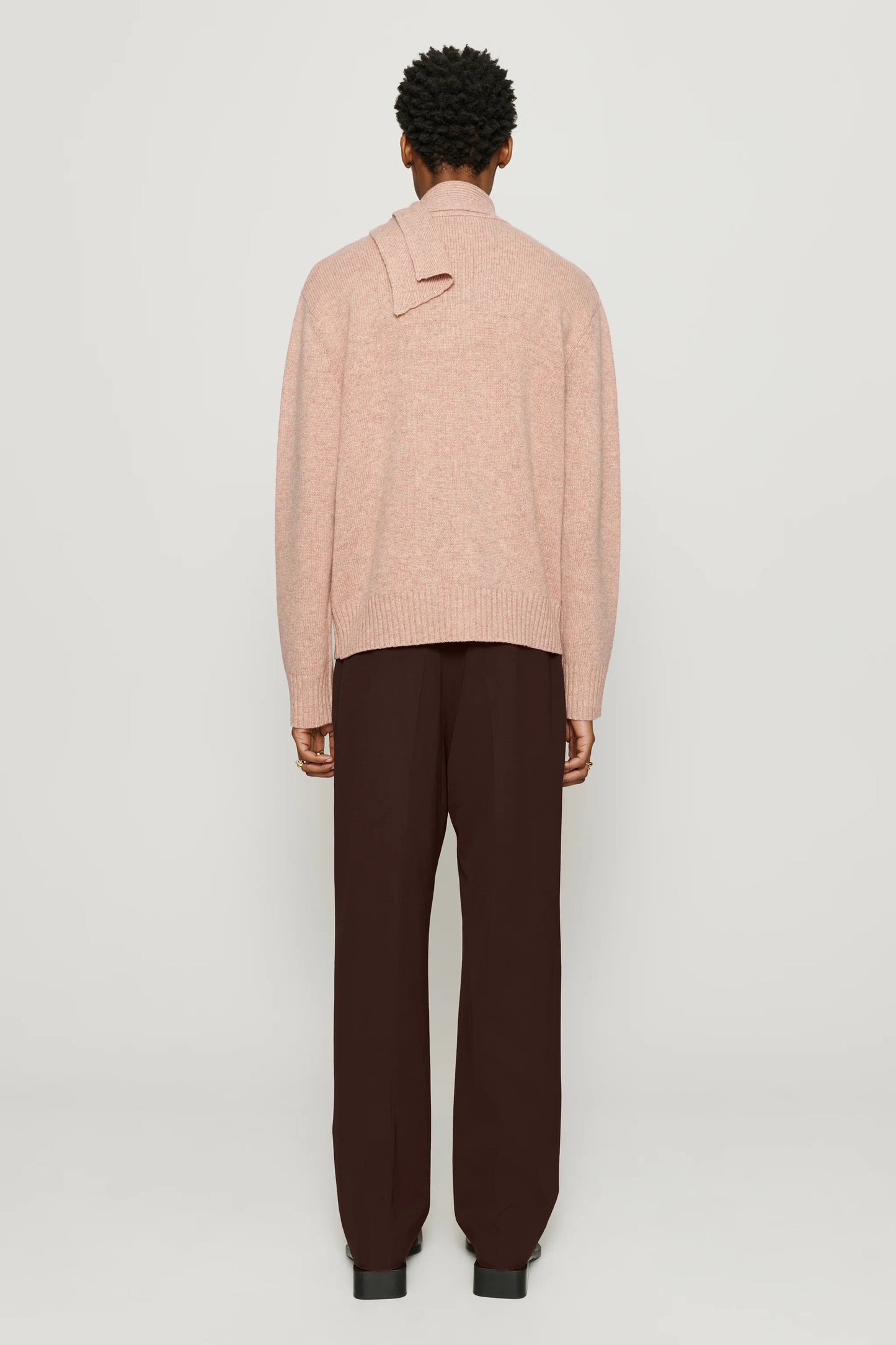 CMMN SWDN OMAR BELT TROUSERS - BURGUNDY