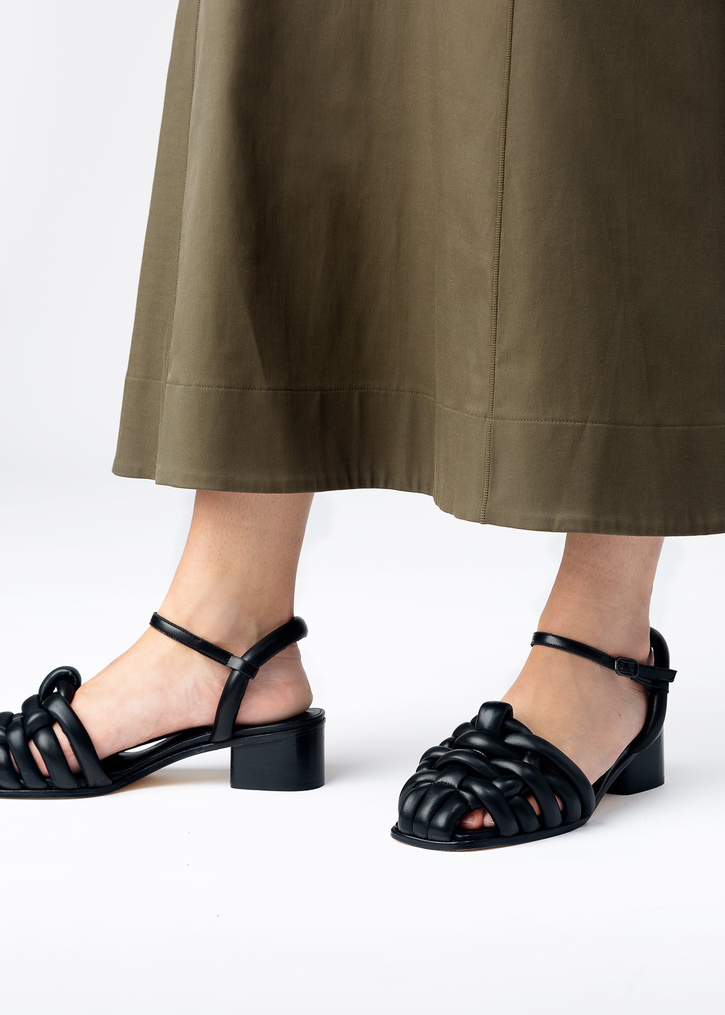 HEREU CABERSA SQUARE TOE PADDED HEELED SANDAL - BLACK