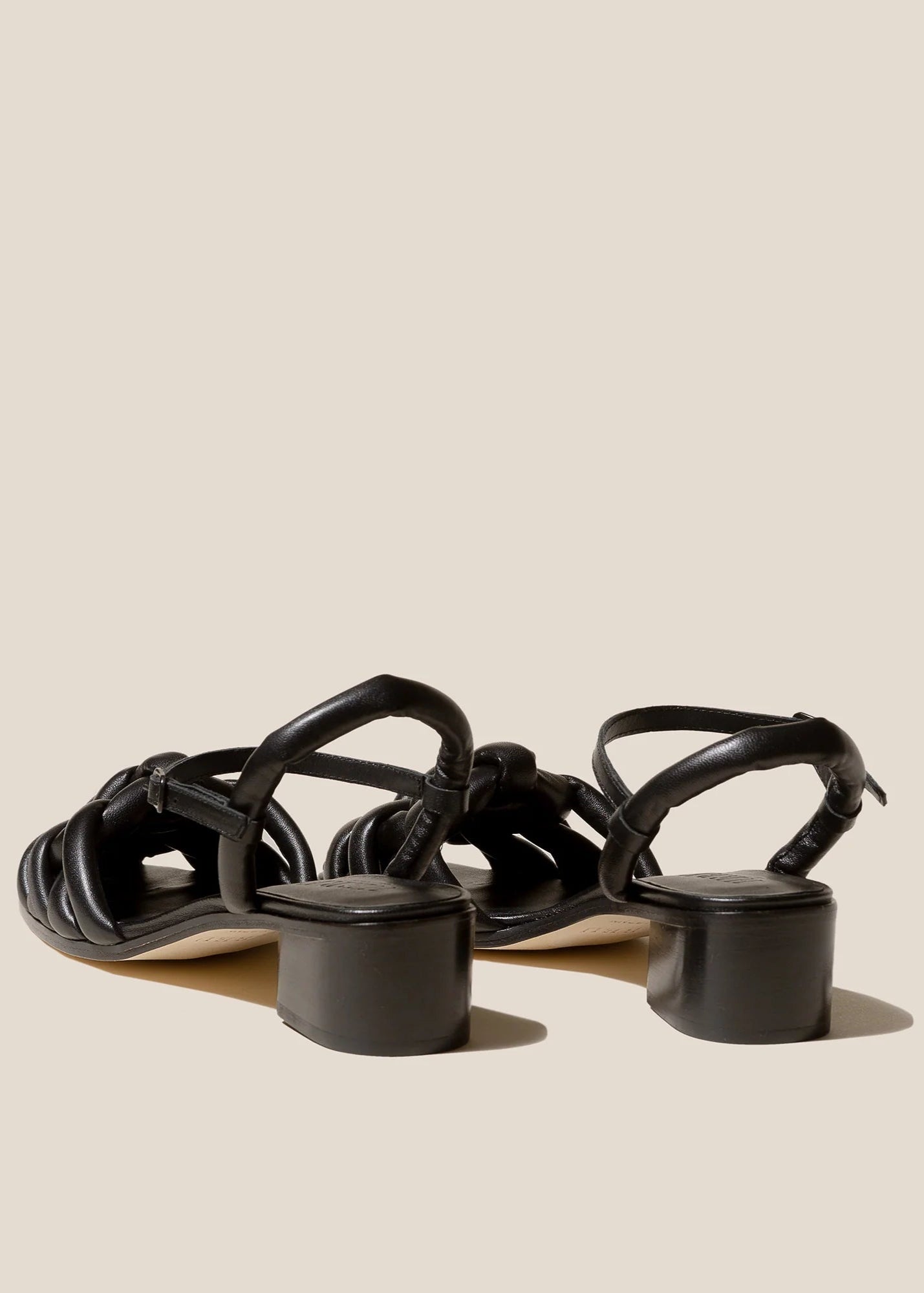 HEREU CABERSA SQUARE TOE PADDED HEELED SANDAL - BLACK