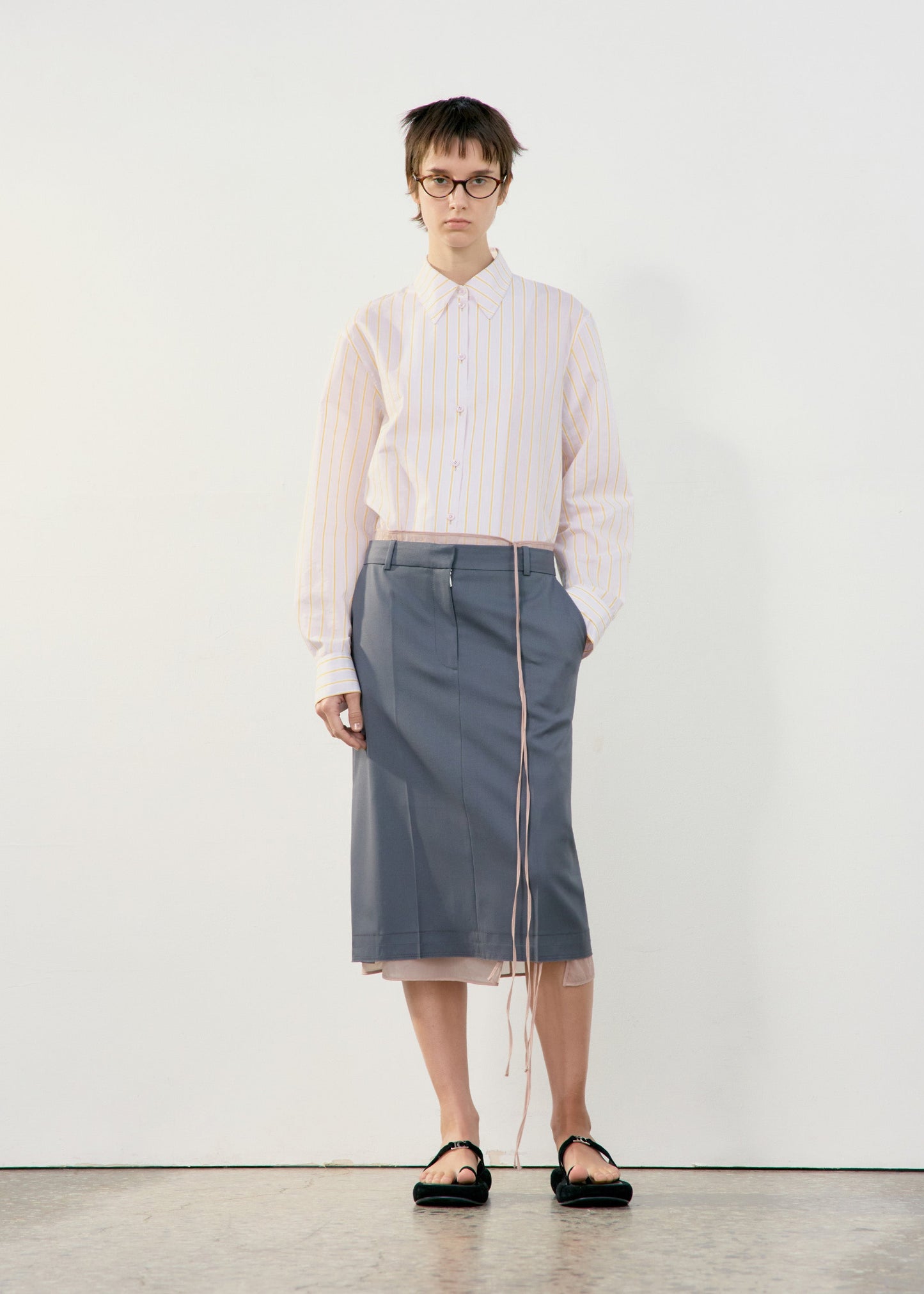 LOW CLASSIC H-LINE SKIRT - GREY