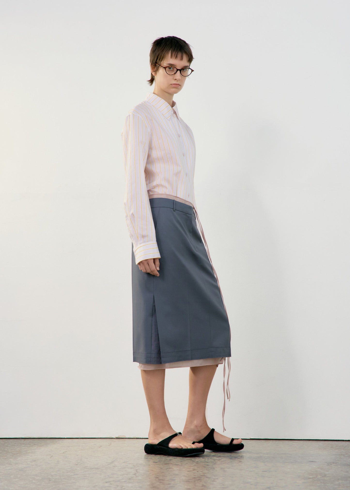 LOW CLASSIC H-LINE SKIRT - GREY