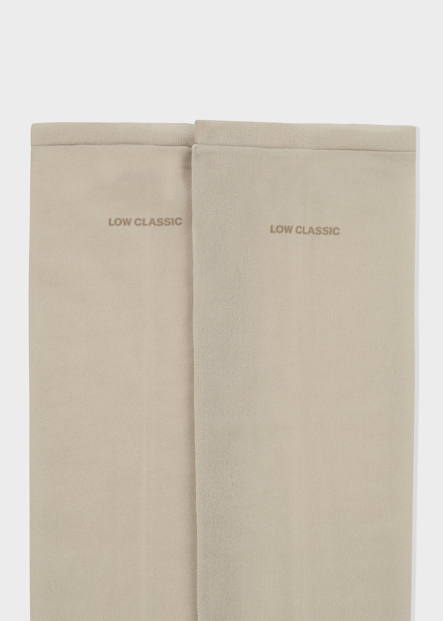 LOW CLASSIC TABI LONG SOCKS - BEIGE