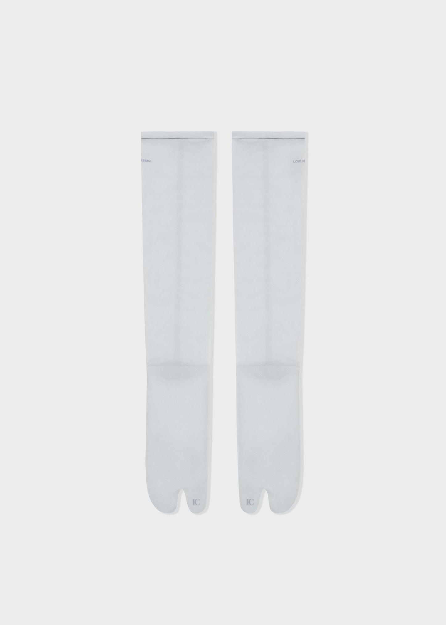 LOW CLASSIC TABI LONG SOCKS - LIGHT BLUE