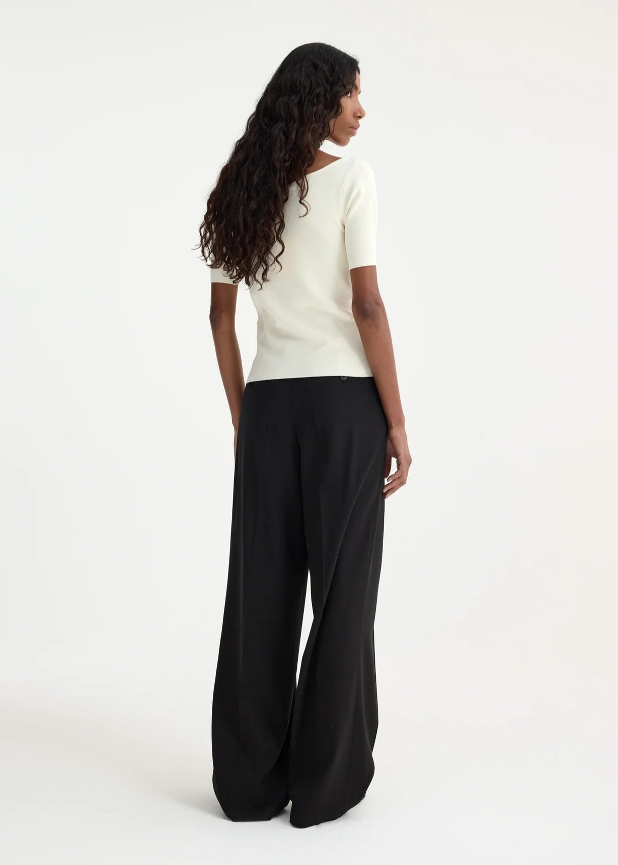 RÓHE BOAT NECK KNITTED TOP - OFF-WHITE