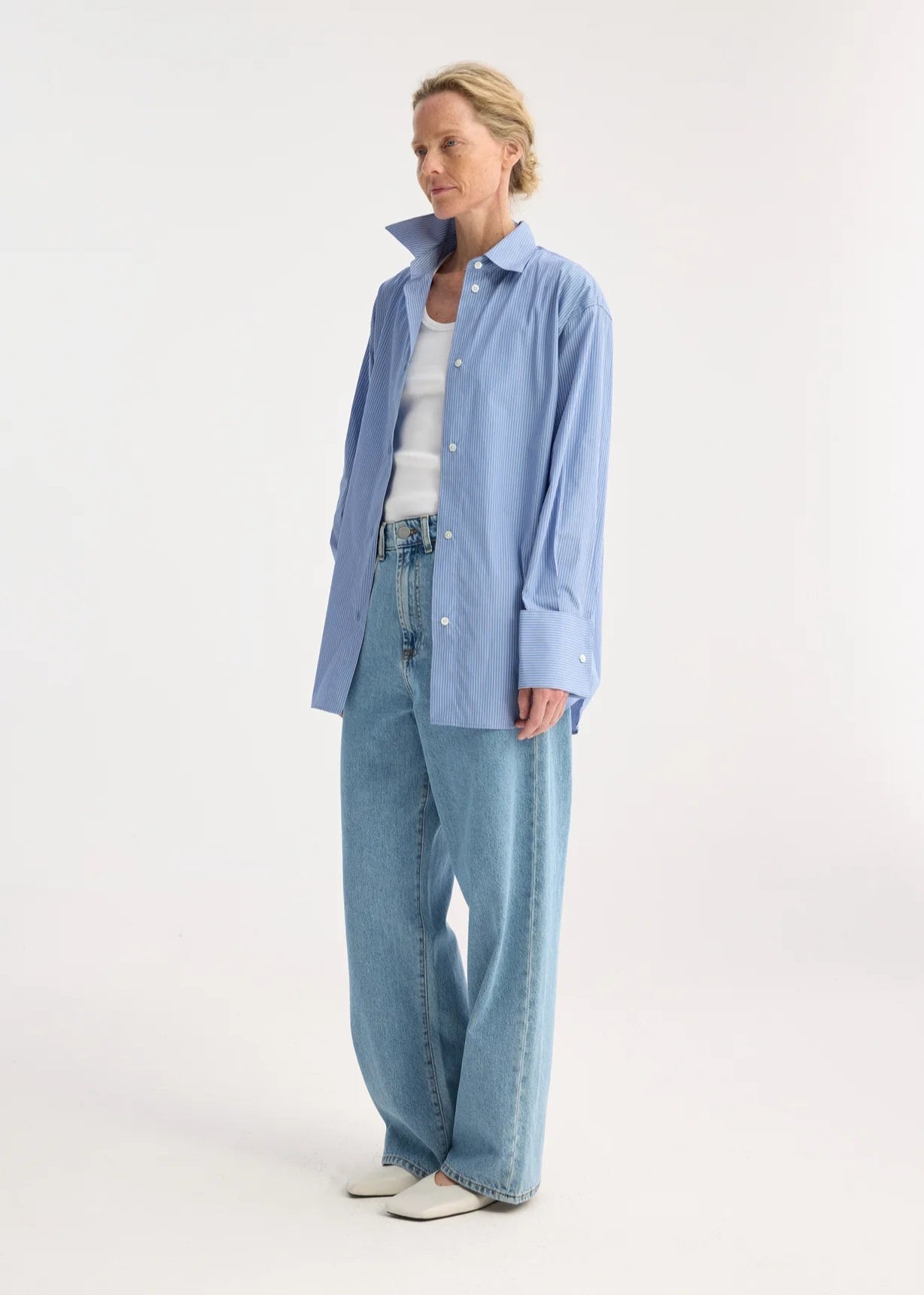 RÓHE OVERSIZED STRIPED SHIRT - LIGHT BLUE WHITE STRIPE