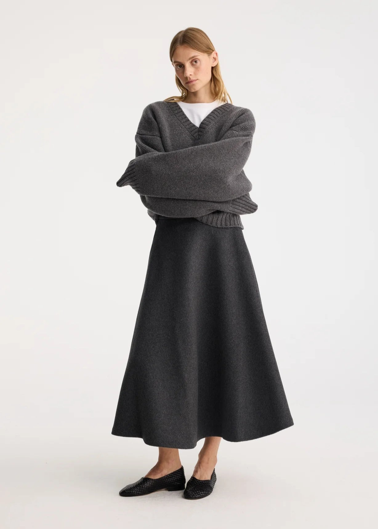 RÓHE COMPACT V-NECK JUMPER - MID GREY MELANGE