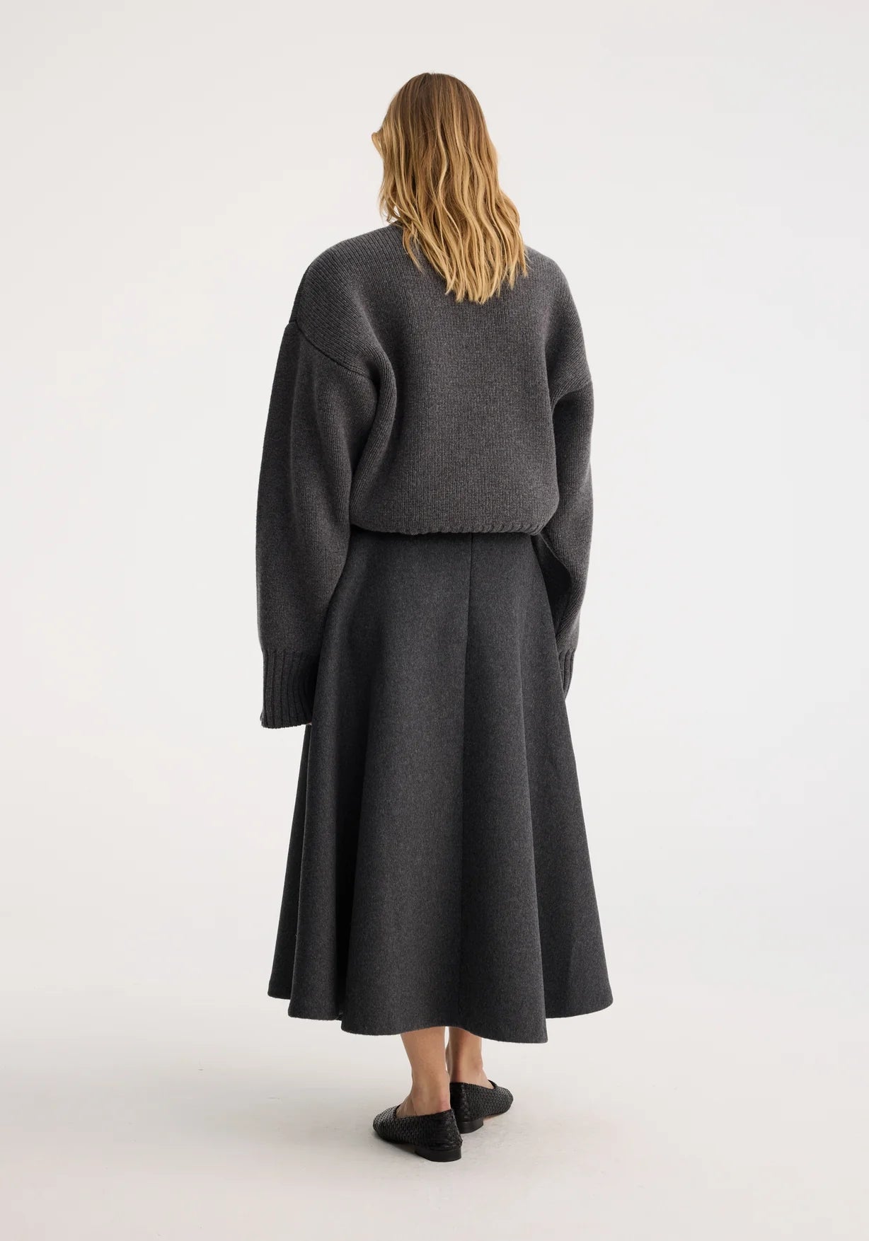 RÓHE COMPACT V-NECK JUMPER - MID GREY MELANGE