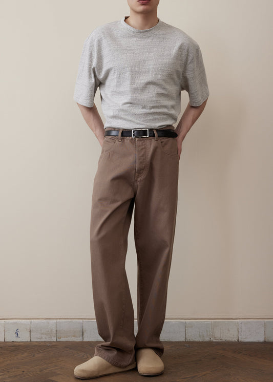 RÓHE MEN RELAXED LEG JEANS - TAUPE