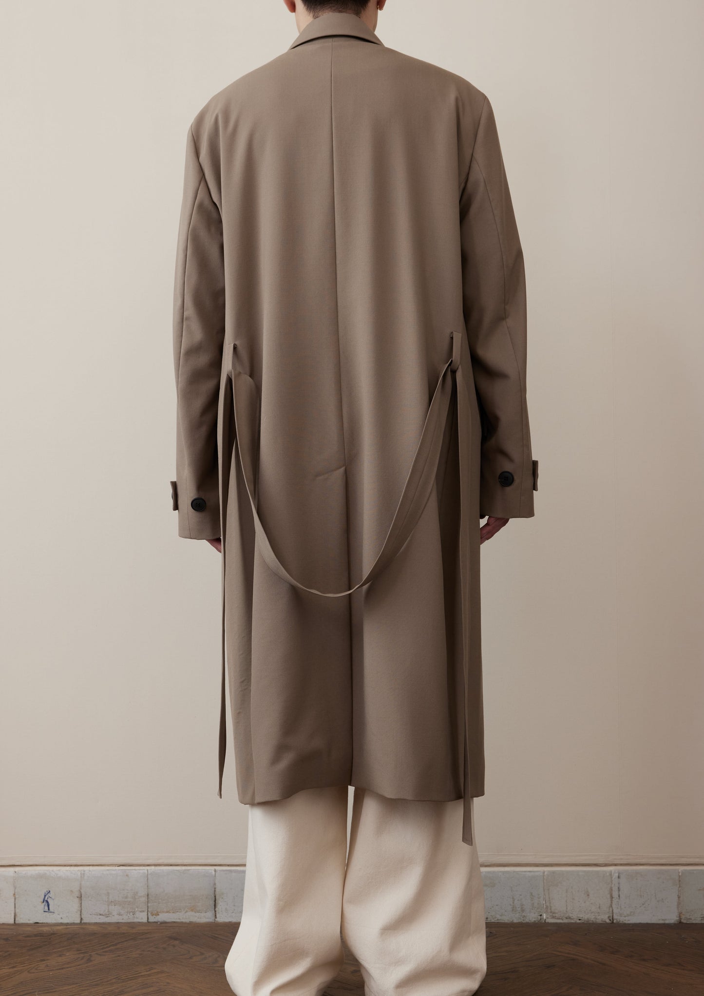 RÓHE MEN RELAXED TAILORED CAR COAT - KHAKI