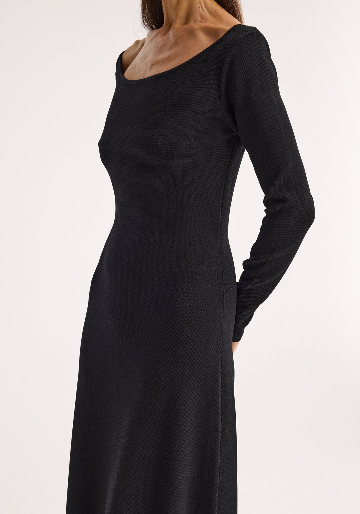 RÓHE OFF-SHOULDER KNITTED DRESS - BLACK