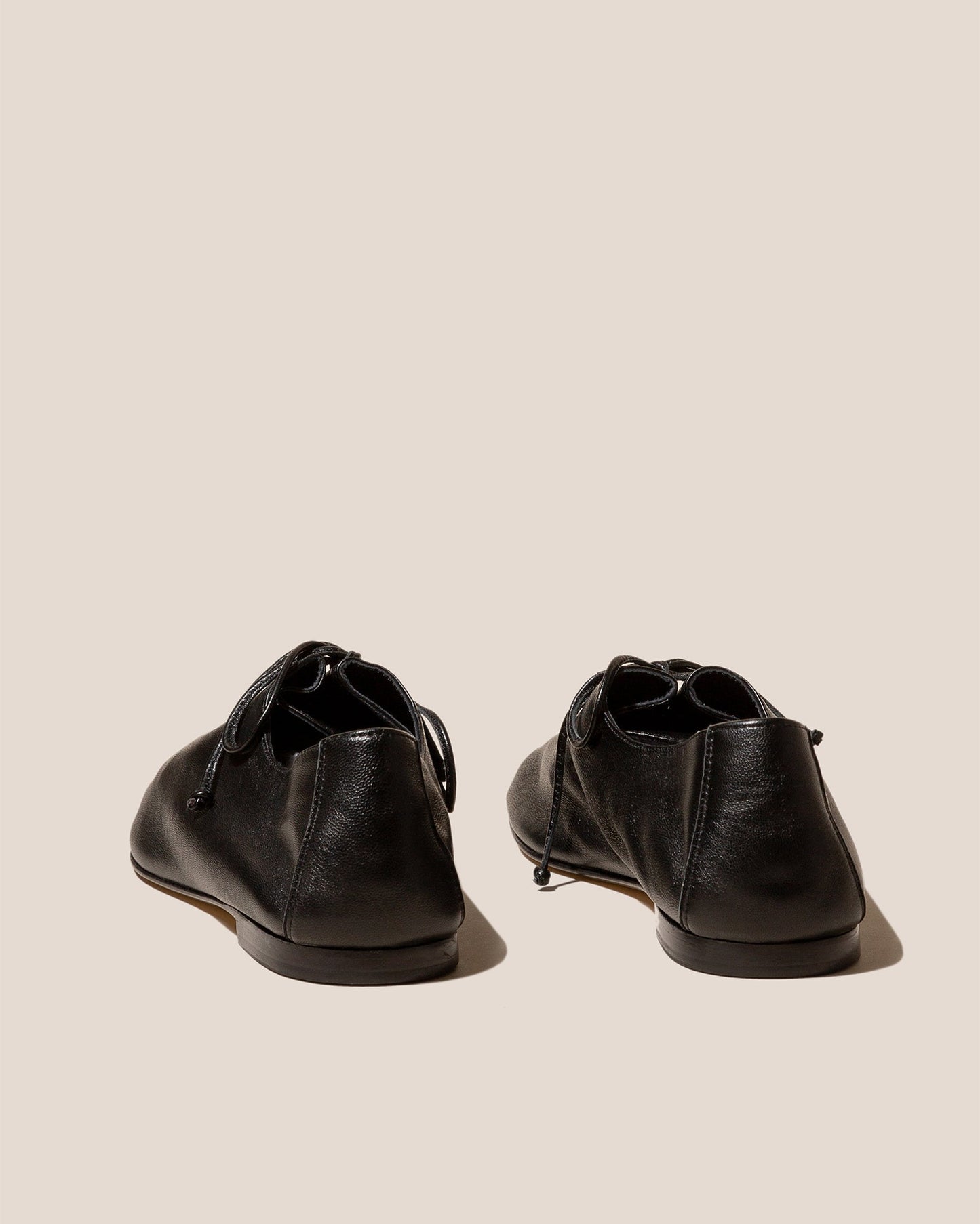 HEREU MEN PLEGADA LACE UP SHOE - BLACK