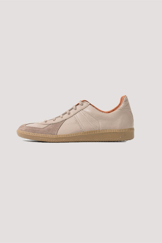 REPRODUCTION OF FOUND GERMAN MILITARY TRAINER 1700L - BEIGE KHAKI