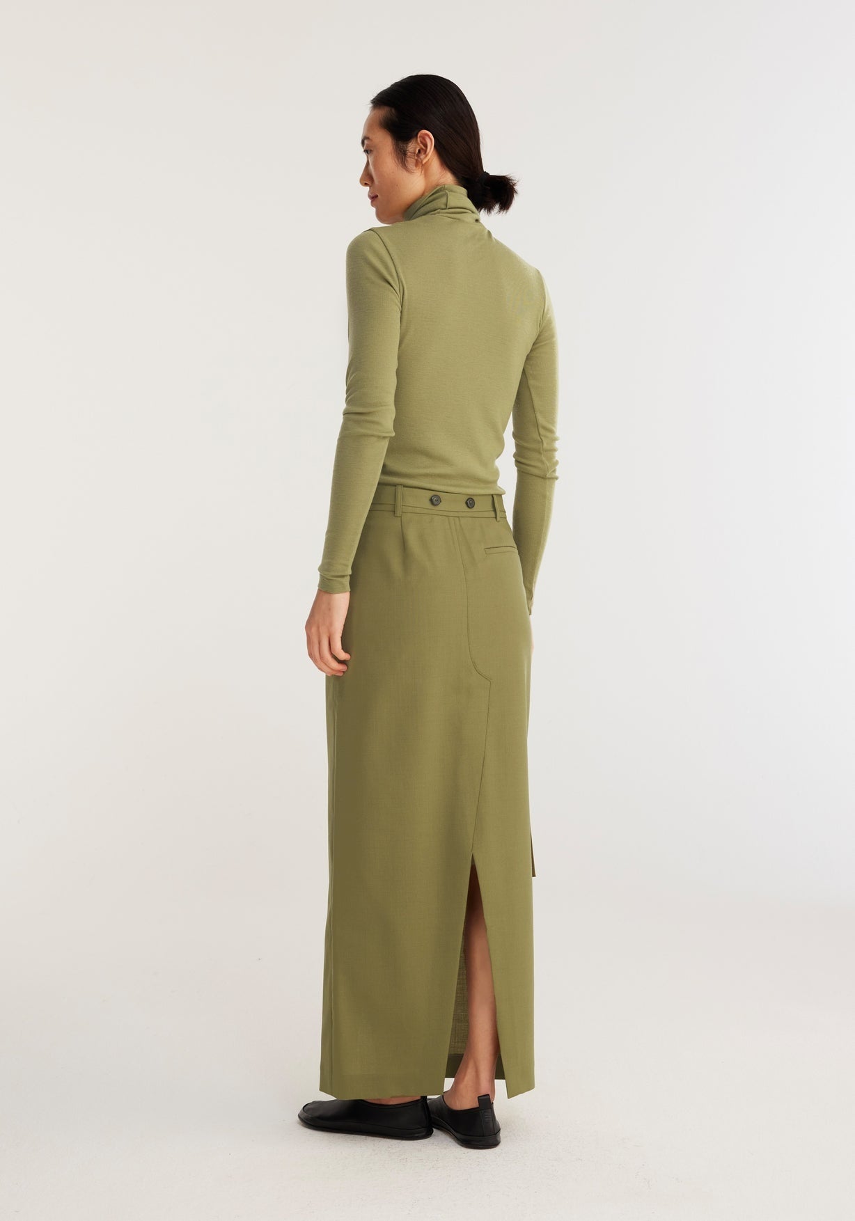 RÓHE REIMAGINED TAILORED SKIRT - SAGE
