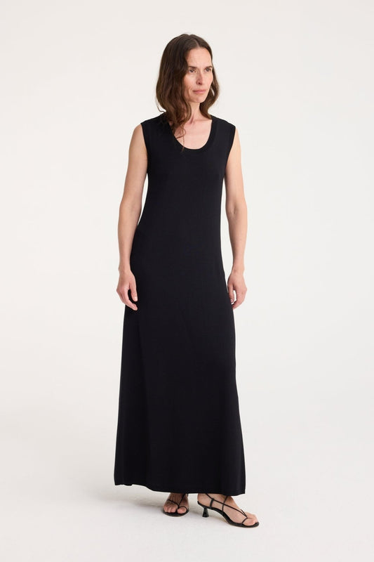 RÓHE SCOOP NECK KNITTED DRESS - BLACK