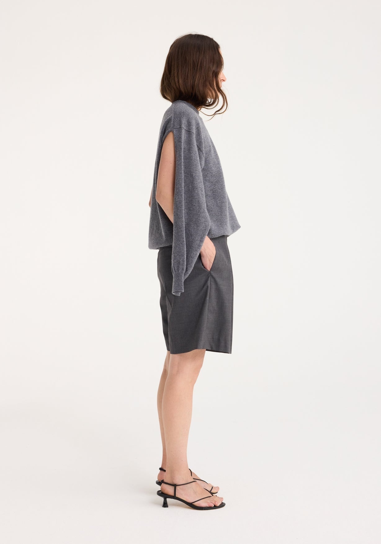 RÓHE TAILORED WIDE LEG SHORTS - DARK GREY MELANGE