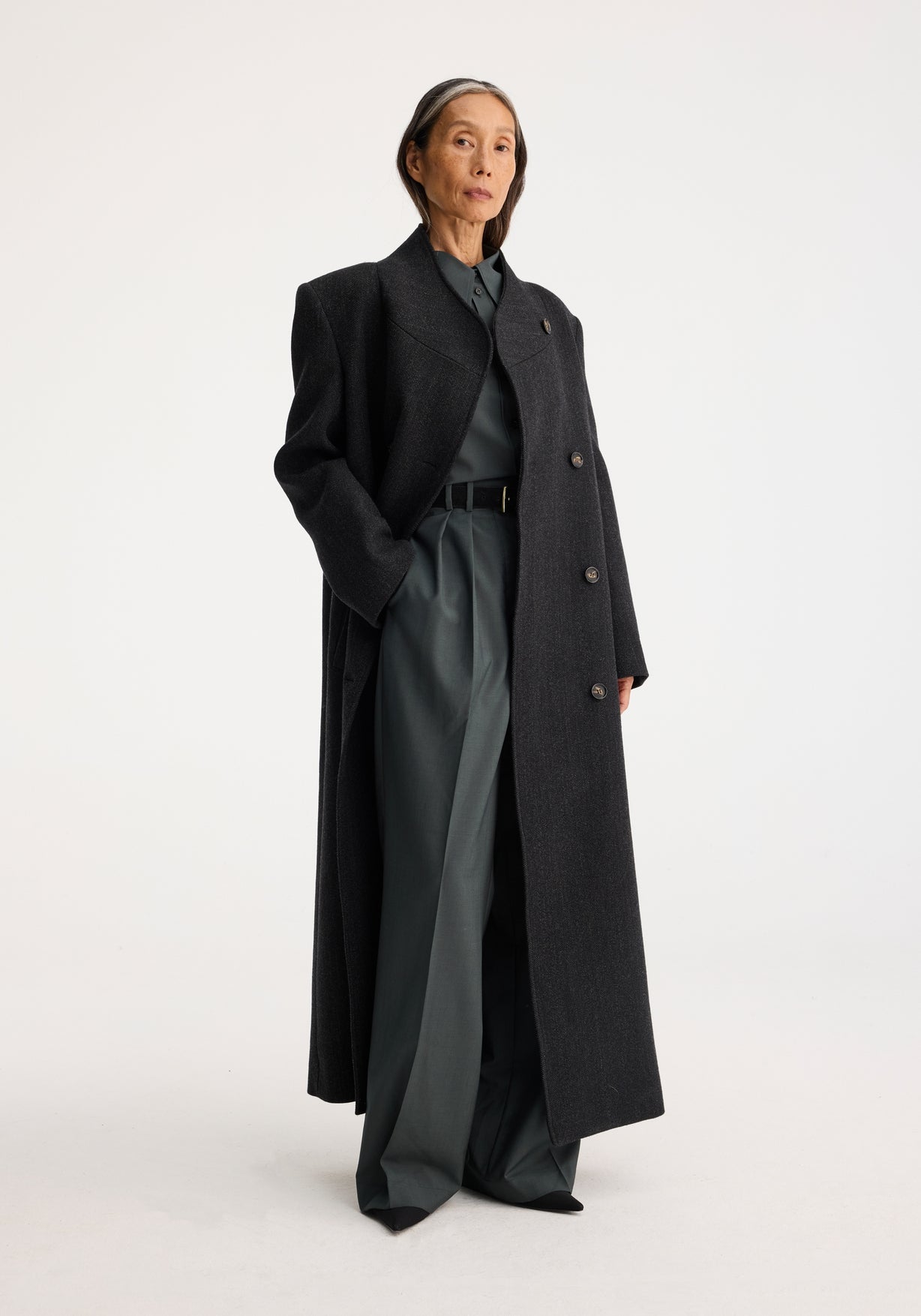 RÓHE FOLDED COLLAR DOUBLE BREASTED COAT - CHARCOAL HERRINGBONE